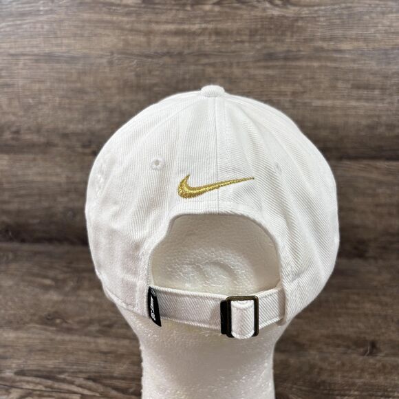 Nike SB Hat Cap Strap Back One Size White Heritage86 Embroidered Crest Mens - Picture 3 of 8